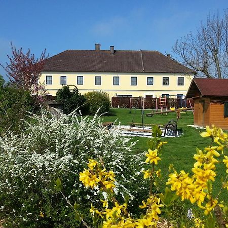 Familienbauernhof Strassbauer Villa Steinakirchen Am Forst Luaran gambar