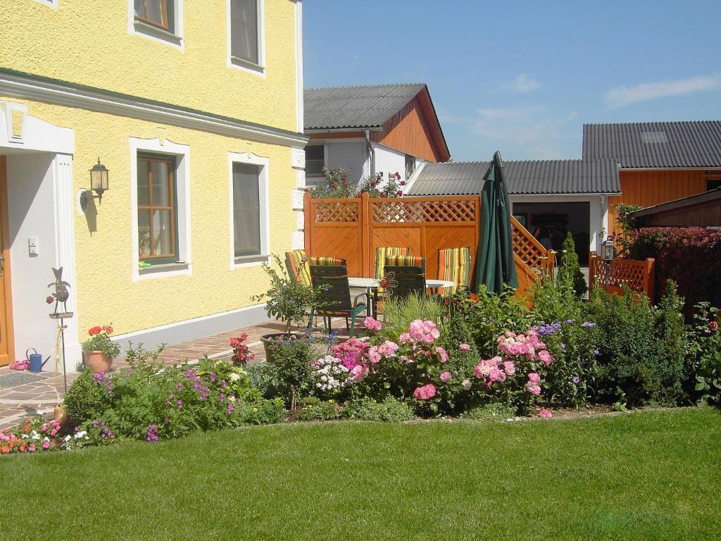 Familienbauernhof Strassbauer Villa Steinakirchen Am Forst Luaran gambar