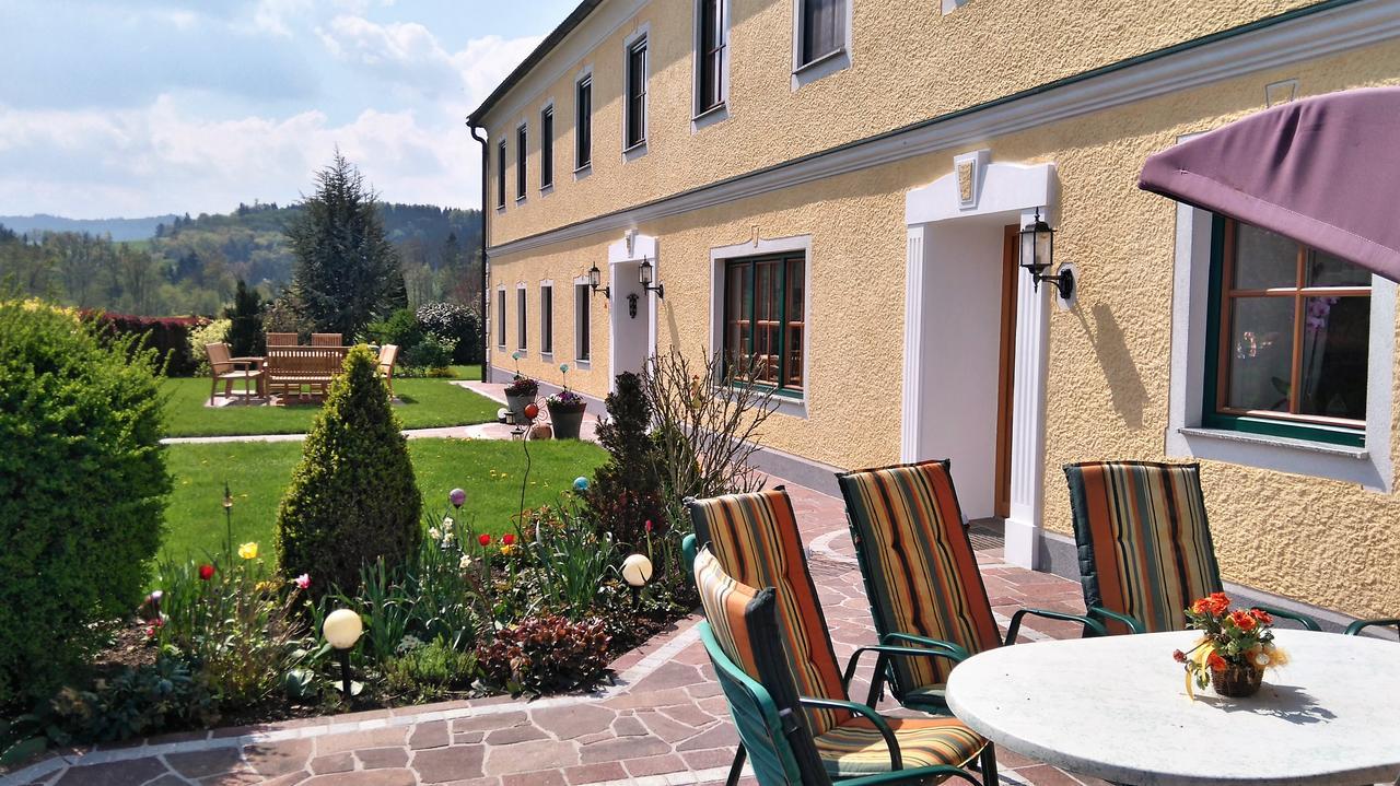 Familienbauernhof Strassbauer Villa Steinakirchen Am Forst Luaran gambar